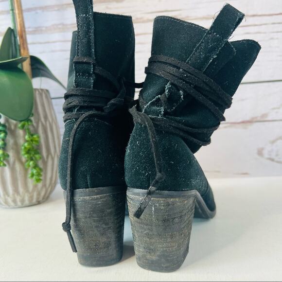 TOMS Mila Black Suede Heeled Bootie Sz6 - Picture 5 of 12